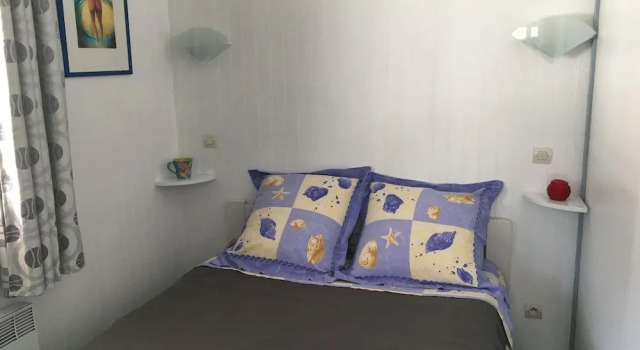 Chalet orange naturiste la Jenny, Забронировать Шале Отели Бассен-д'Аркашон с бассейном, Бассейн