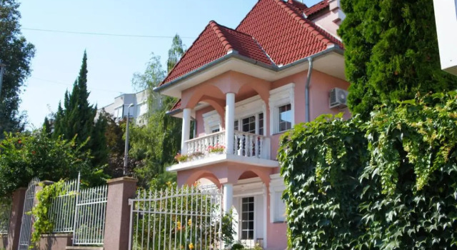 Valloris Apartments, Book Lejlighed Hoteller i Western Transdanubia med parkering, Parkering