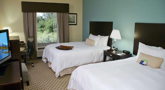 Standardowy czteroosobowy pokój Hampton Inn Orange