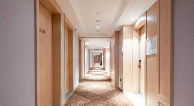 Vienna Hotel Chongqing Wushan Municipal Government, Buchen Sie Hotel Wushan Chongqing