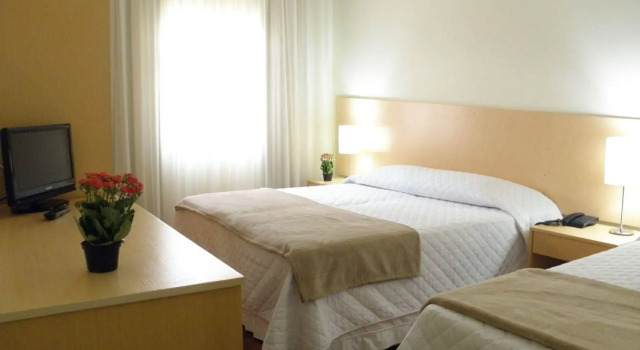 El Shadai Park Hotel