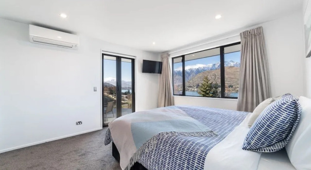 Luxury Winter Retreat - 5 on The Hill Queenstown, Забронировать Отель Kelvin Heights 