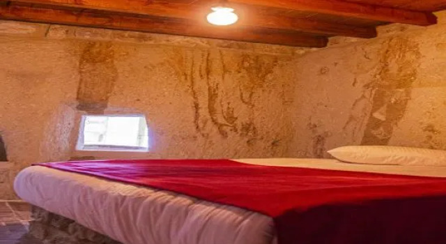 Полулюкс Junior Ottoman Cave