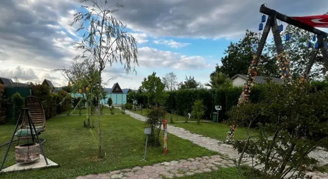 Sapanca Narli Bahçe Bungalov, Varaa Hotelli Hotellit Marmara-alue pysäköinnillä, Pysäköinti