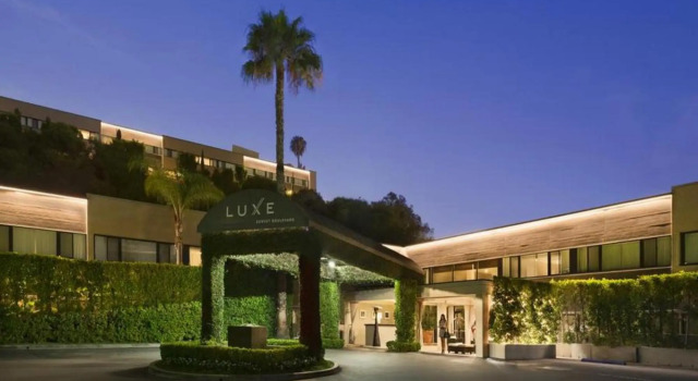 Luxe Sunset Boulevard Hotel