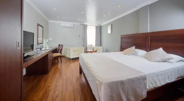 Одноместный номер Superior Gold Crest Hotel