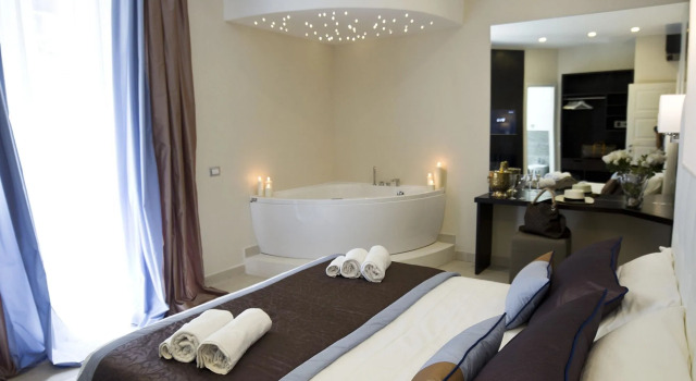 Roman Holidays Boutique Hotel