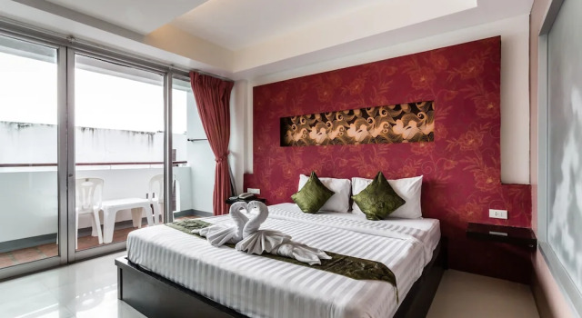 Двухместный номер Deluxe с балконом 7Q Patong Beach Hotel