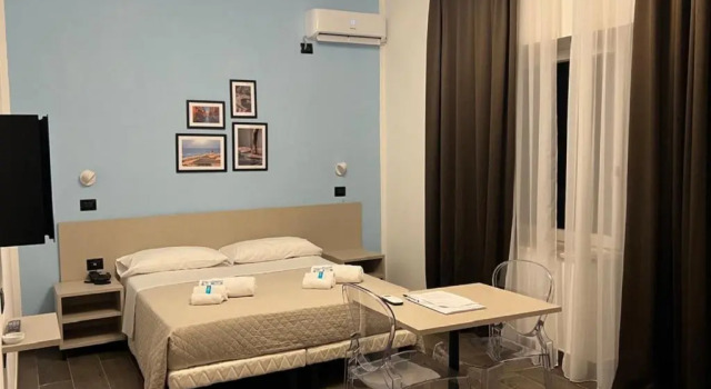 Четырёхместный номер Standard с видом на море Hotel Palazzo Caveja