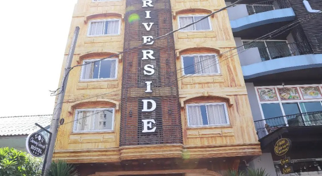Номер Superior Charming Riverside Hotel