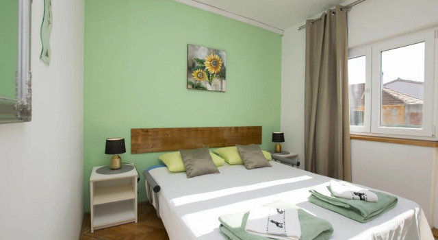 Apartments and Room Zinka, Забронировать Апартаменты/квартира Отели Водице с парковкой, рядом с Частный Пляж Отеля «Кристина», Парковка