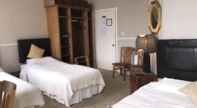 Семейный номер Standard Harveys Guest House