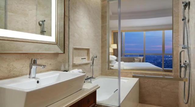 Двухместный клубный номер Standard с красивым видом из окна Sheraton Petaling Jaya Hotel