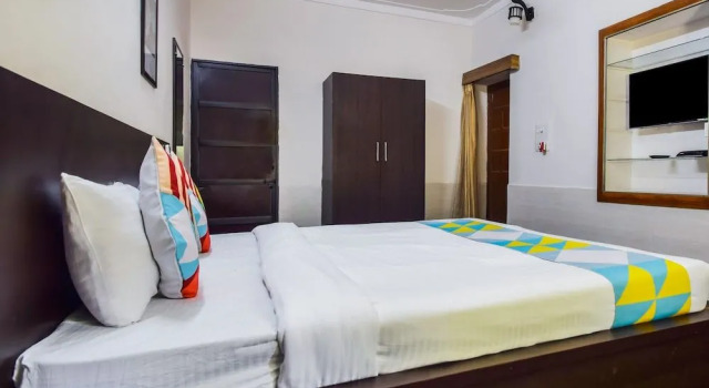 OYO 11874 Home Cozy Stay Goverdhan Villas, Забронировать Отель Эклингджи штат Раджастхан