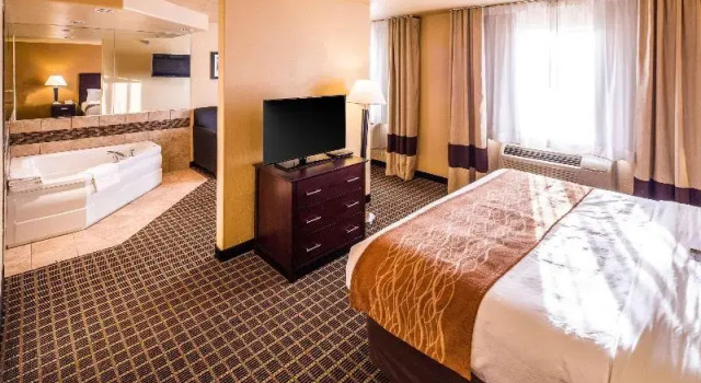 Двухместный люкс c 1 комнатой Comfort Inn & Suites Gunnison-Crested Butte