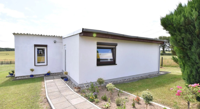 Бунгало Modern Bungalow in Damshagen in Terrace, Garden and Barbecue