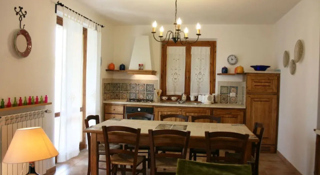 Casa Clementina, Забронировать Отель Отели Лучиньяно с бассейном, Бассейн
