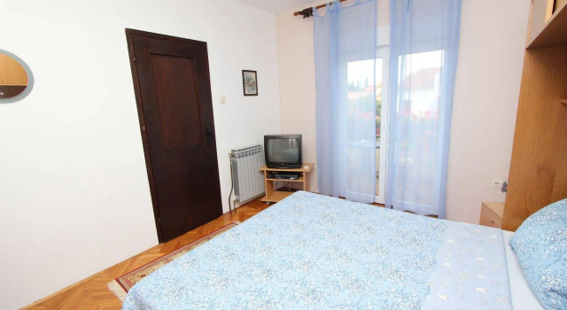 Rooms and Apartments Sally, Забронировать Апартаменты/квартира Апартаменты Ровинь, рядом с Пристань для яхт Ровиня, Апартаменты/квартира