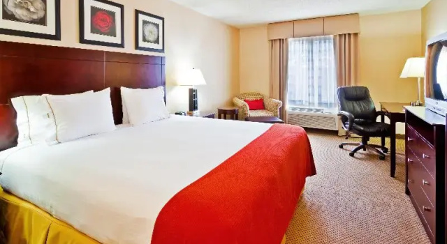 Двухместный номер Standard Holiday Inn Express & Suites Dickson by IHG
