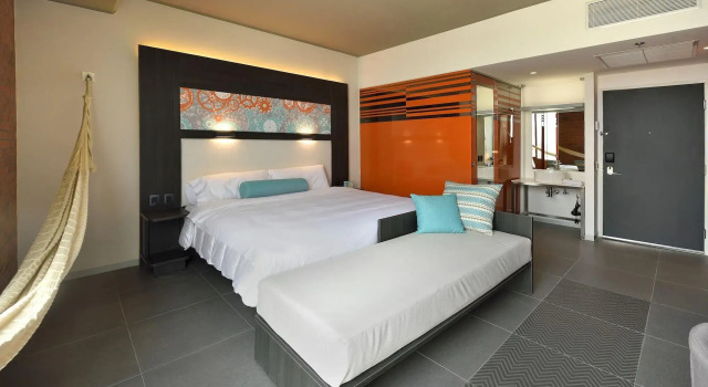 Aloft Celaya