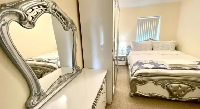 Isha’s lodge, Varaa Hotelli Birmingham West Midlands