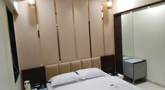 LA Hotel Metro