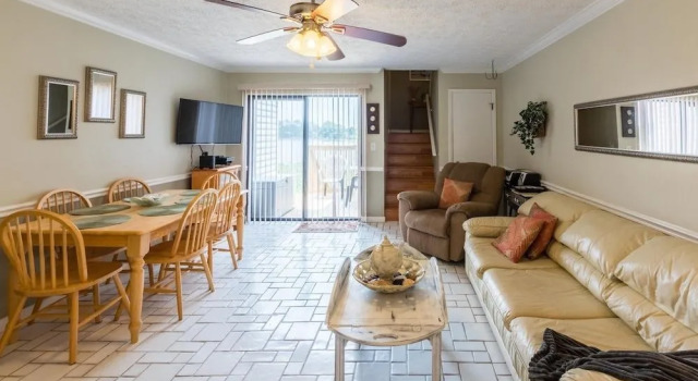Lullwater Drive 301 C-423 - 2 Br condo by RedAwning
