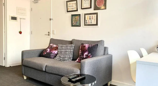 Апартаменты c 1 комнатой ReadySet Apartments on Little Collins