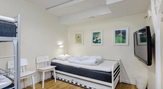 Трёхместный номер City Hostel