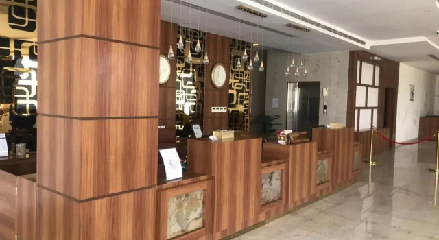 ajnehat kayan, Забронировать Отель Эр-Рияд  округ Эр-Рияд, рядом с Стадион короля Фадха