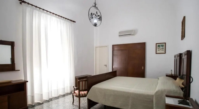Villa Muia, Book Villa Villaer i Parabita, Villa