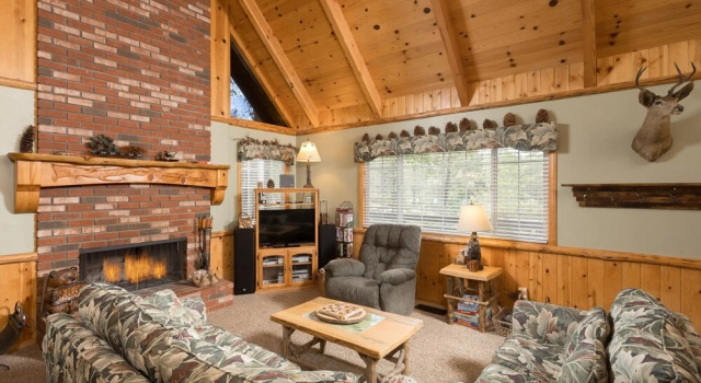2003-chalet House 3 Bedroom Home by Redawning, Rezerwuj Chalet Big Bear Lake Stany Zjednoczone