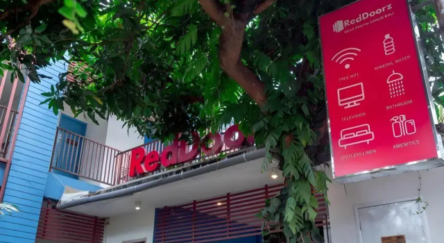 RedDoorz near Pantai Sanur Bali, Buchen Sie Hotel Sanur Kaja Denpasar