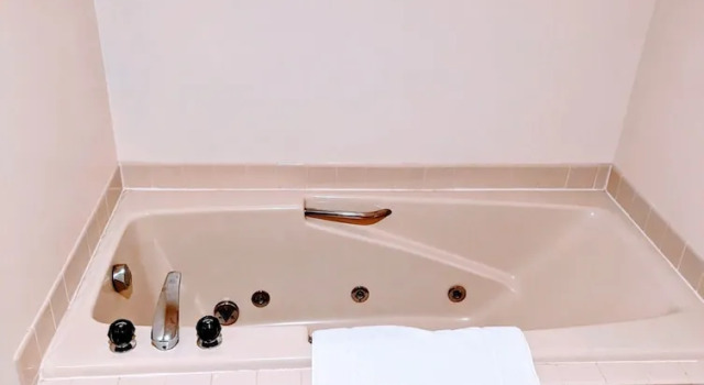 Люкс Standard Woodfield Inn and Suites