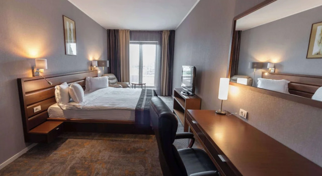 Люкс с 2 комнатами Wyndham Cluj