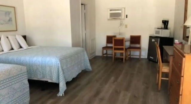Четырёхместный номер Comfort Swell Motel
