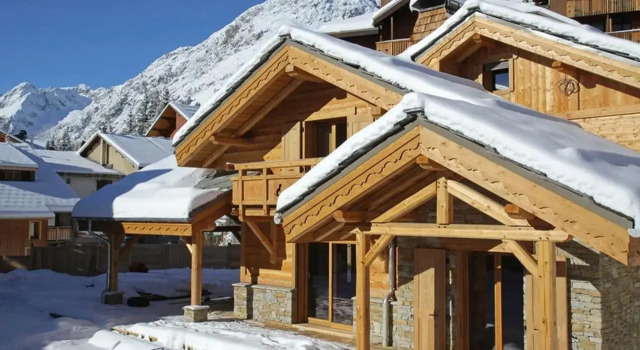 Odalys Chalet Prestige Lodge, Забронировать Шале Коттеджи Мон-де-Ланс, рядом с Горнолыжный подъемник Жандри 3S, Коттедж