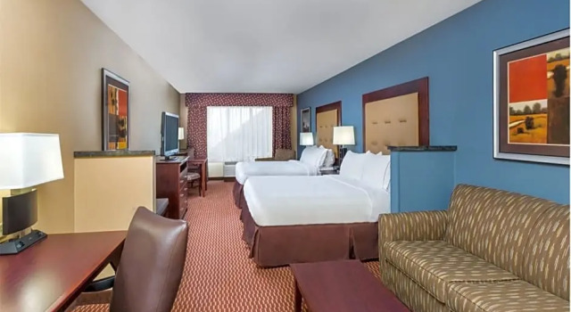 Люкс Standard Holiday Inn Express and Suites Helena by IHG