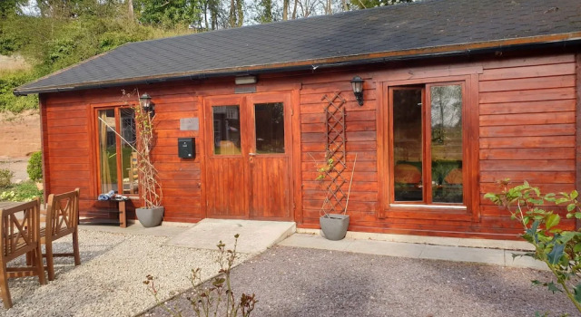 Rustic Retreat in Retford, Забронировать Отель Ретфорд Ноттингемшир, рядом с Музей Bassetlaw