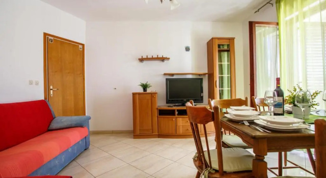 Apartment Ante, Varaa Huoneisto Hotellit Split-Dalmatia pysäköinnillä, Pysäköinti