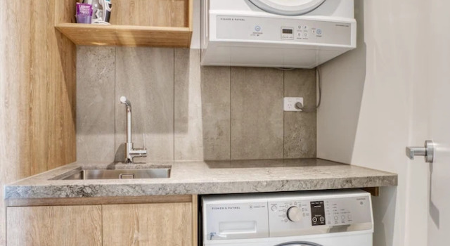 Номер Standard c 1 комнатой с балконом Vue Broadbeach - Official