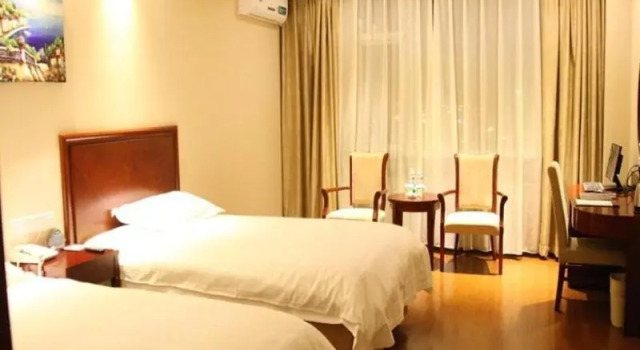 Двухместный номер Standard GreenTree Inn Beijing Daxing Xingye Street Liyuan Business Hotel