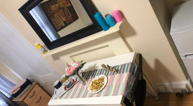 Ealing Apartment