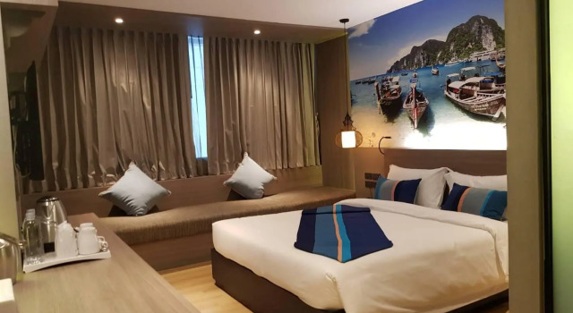 Номер Deluxe Bizotel Premier Hotel & Residence