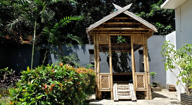 Spot on 2845 la Reso Homestay Syariah, Prenota Hotel Hotel a Sulawesi con parcheggio, Parcheggio