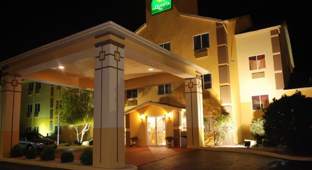 Люкс Deluxe La Quinta Inn & Suites by Wyndham Peru Starved Rock St Park