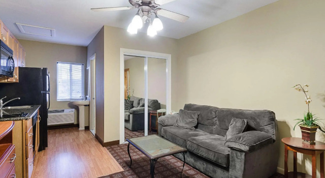 Двухместный люкс Quality Inn & Suites Northampton - Amherst