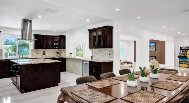 Newly Renovated 5br Villa with pool in Ft Lauderdale on the water, Забронировать Вилла Дания-Бич Broward County