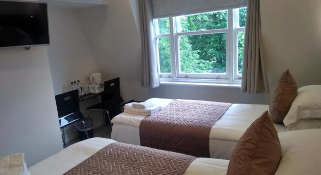 Трёхместный номер Standard Nox Olympia Hotel