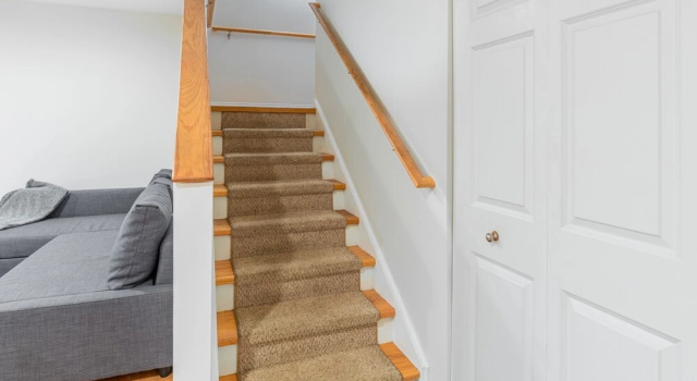 Коттедж Windy City Getaway 3br 2ba Chicago Townhouse 3 Bedroom Home by RedAwning